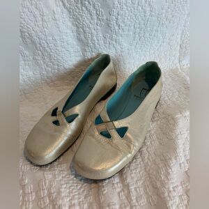 Thierry Rabotin Metallic Cream Slip-Ons with Teal Inset size 40